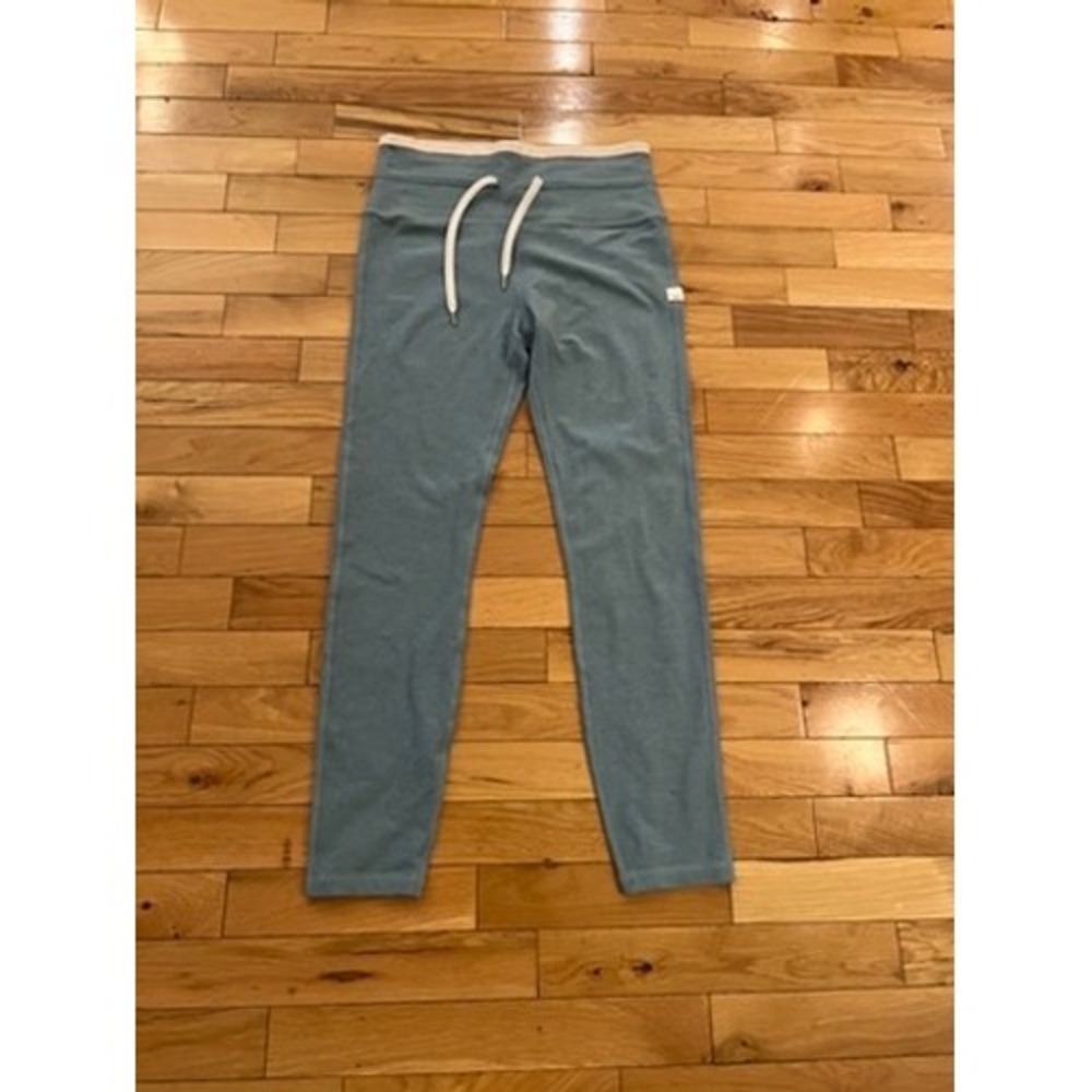 Vuori Cozy Medium High-Waist Leggings in Dusty Blue